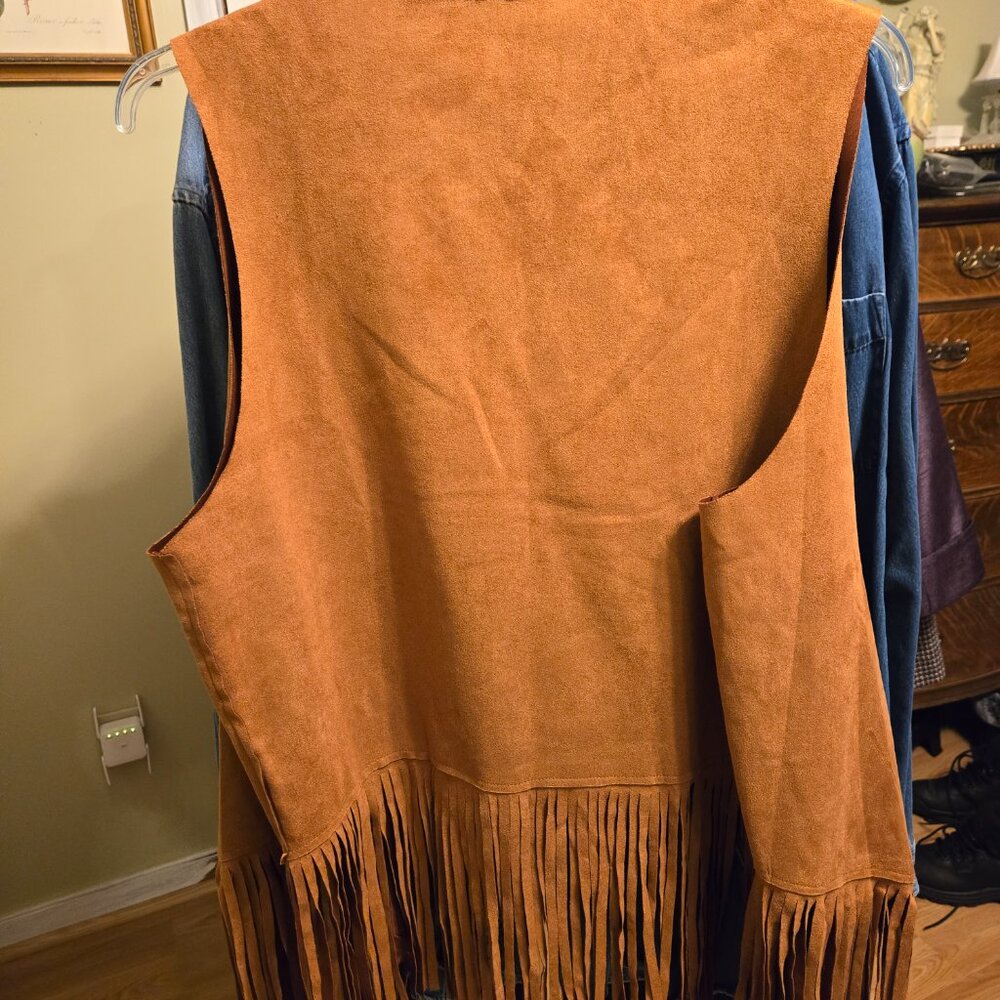 Faux Suede Fringe vest -  3X - new without tags - Picture 2 of 2